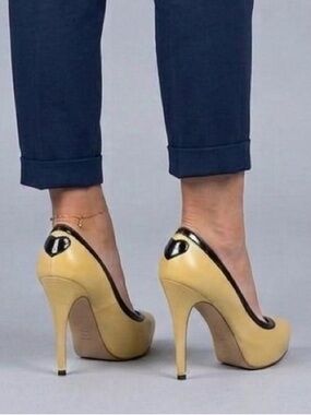 Twin Set by Simona Barbieri Yellow and Black Heels